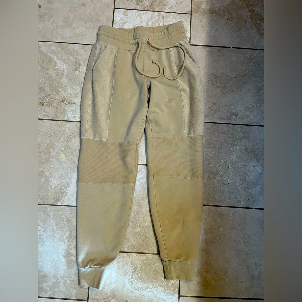 Alo  Tan Jogger swear Pants